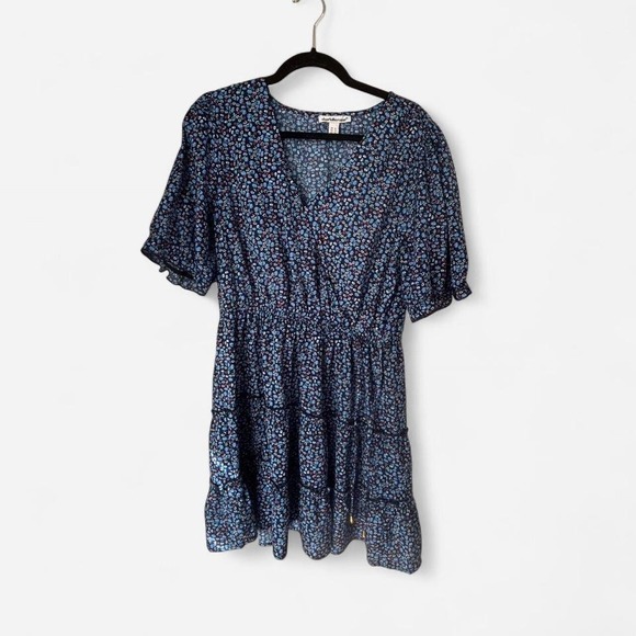 Charlotte Russe Dresses & Skirts - Floral summer blue dress. Size Xl